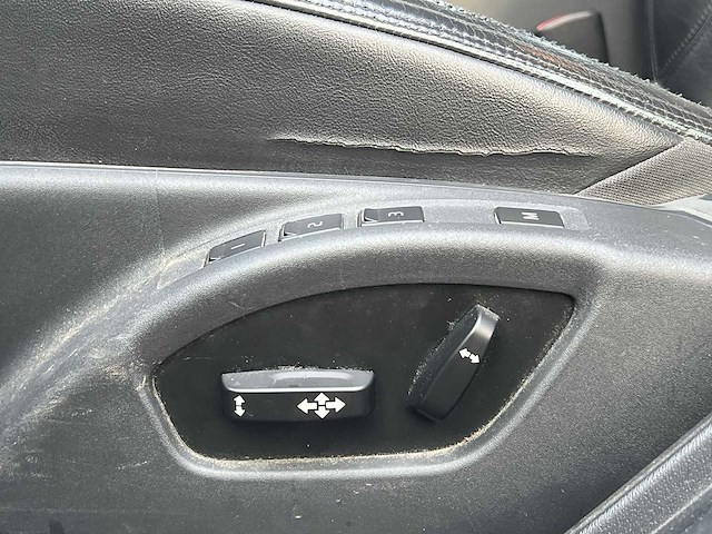 Volvo v60 2.4 d6 awd plug-in hybrid summum 2013 | 7-kzp-59 - afbeelding 32 van  33