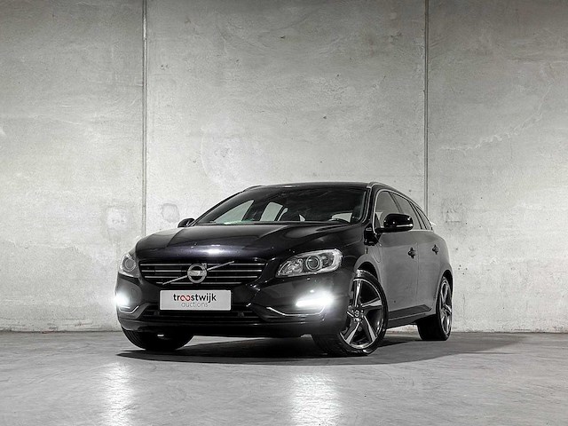 Volvo v60 2.4 d6 awd plug-in hybrid summum 215pk 2013 (origineel-nl), 6-svn-43 - afbeelding 1 van  34