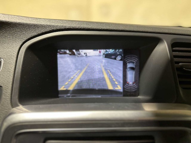 Volvo v60 2.4 d6 awd plug-in hybrid summum 285pk 2013 (origineel-nl), 6-sfg-70 - afbeelding 15 van  23