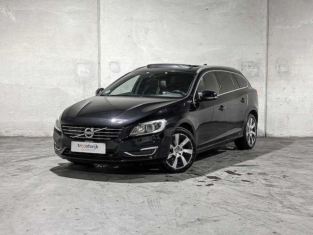 Volvo v60 2.4 d6 awd plug-in hybrid summum 285pk 2013 (origineel-nl), 6-sfg-70 - afbeelding 13 van  23