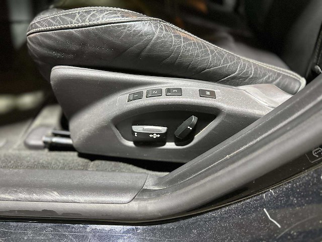Volvo v60 2.4 d6 awd plug-in hybrid summum 285pk 2013 (origineel-nl), 6-sfg-70 - afbeelding 17 van  23