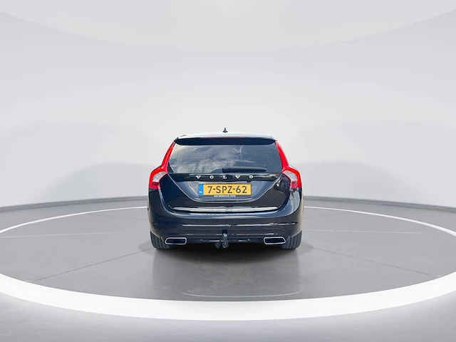 Volvo v60 2.4 d6 awd plug-in hybrid summum | 7-spz-62 - afbeelding 4 van  30
