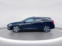 Volvo v60 2.4 d6 awd plug-in hybrid summum | 7-spz-62 - afbeelding 7 van  30