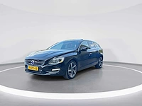 Volvo v60 2.4 d6 awd plug-in hybrid summum | 7-spz-62 - afbeelding 14 van  30