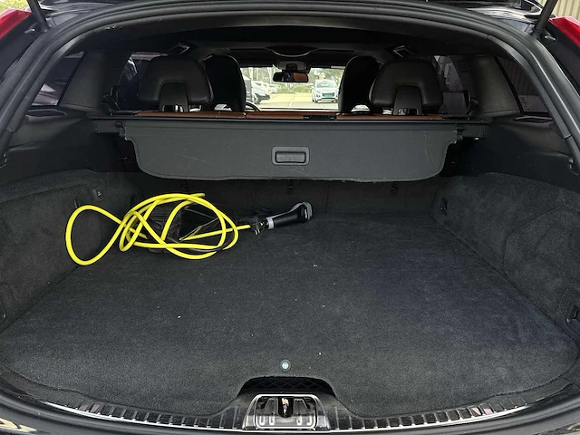 Volvo v60 2.4 d6 awd plug-in hybrid summum | 7-spz-62 - afbeelding 18 van  30
