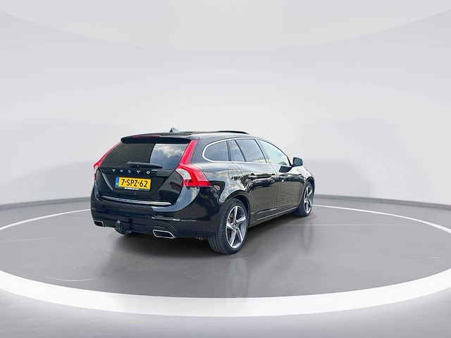 Volvo v60 2.4 d6 awd plug-in hybrid summum | 7-spz-62 - afbeelding 12 van  30