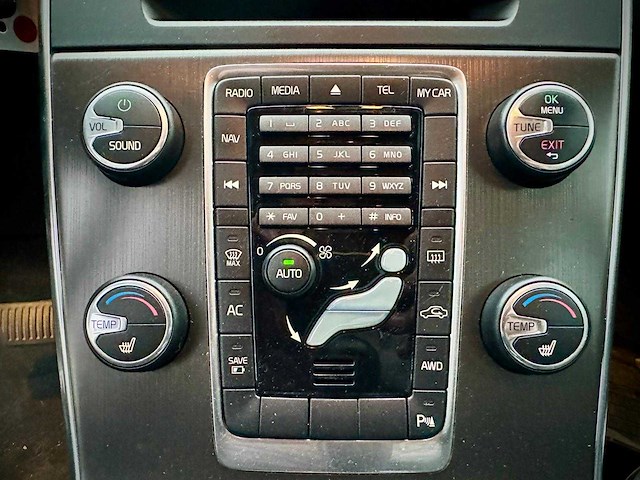 Volvo v60 2.4 d6 awd plug-in hybrid summum automaat, 2-spv-86 - afbeelding 3 van  12