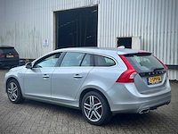 Volvo v60 2.4 d6 awd plug-in hybrid summum automaat, 2-spv-86 - afbeelding 7 van  12