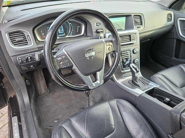 Volvo v60 2.4 d6 awd plug in hybrid summum automaat, 2-srz-17 - afbeelding 9 van  12