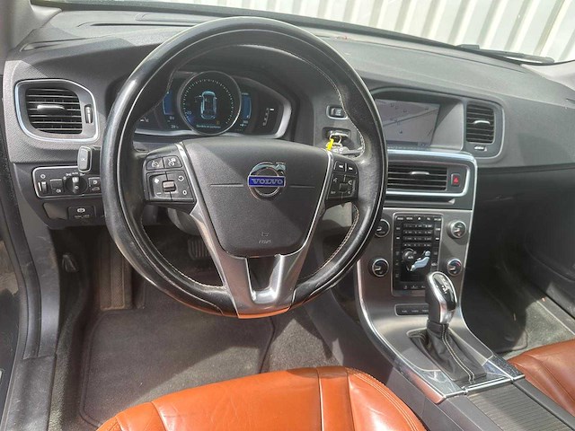 Volvo v60 2.4 d6 awd plug in hybrid summum automaat, 4-slb-54 - afbeelding 17 van  19