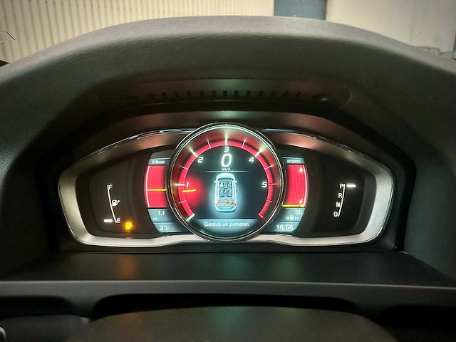 Volvo v60 2.4 d6 awd plug-in hybrid summum automaat 8-sjr-36 - afbeelding 9 van  18