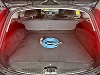 Volvo v60 2.4 d6 awd plug-in hybrid summum automaat 8-sjr-36 - afbeelding 10 van  18