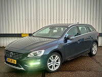 Volvo v60 2.4 d6 awd plug-in hybrid summum automaat 8-sjr-36 - afbeelding 1 van  18