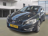 Volvo v60 2.4 d6 awd plug in hybrid summum automaat, 8-sng-44 - afbeelding 1 van  14