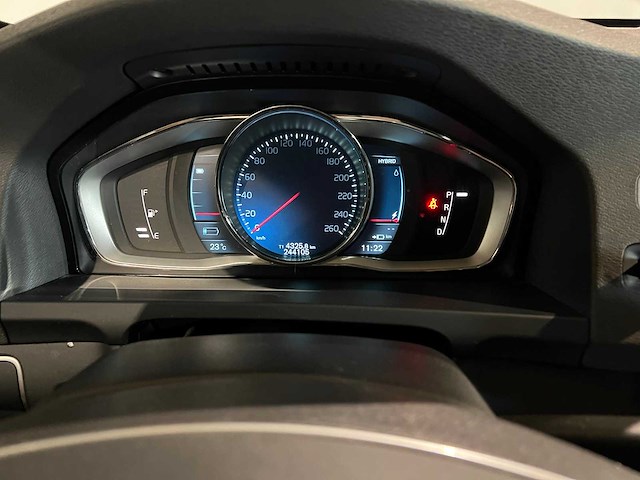 Volvo v60 2.4 d6 awd plug-in summum, 4-tbz-60 - afbeelding 3 van  24