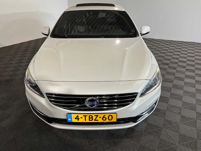 Volvo v60 2.4 d6 awd plug-in summum, 4-tbz-60 - afbeelding 10 van  24