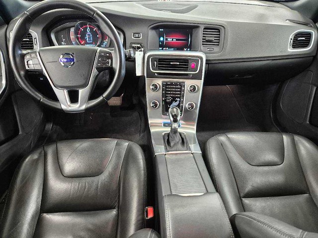 Volvo v60 2.4 d6 twin engine summum, hg-502-h - afbeelding 2 van  17