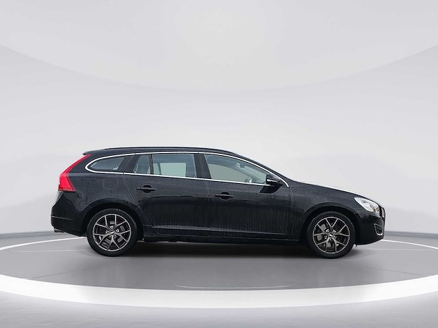 Volvo v60 3.0 t6 awd momentum | 07-rrv-3 i - afbeelding 7 van  28