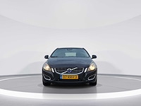 Volvo v60 3.0 t6 awd momentum | 07-rrv-3 i - afbeelding 11 van  14