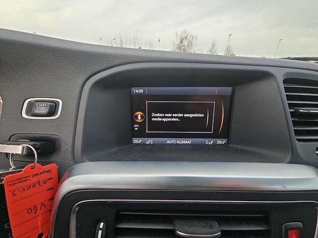Volvo v60 3.0 t6 awd momentum | 07-rrv-3 i - afbeelding 3 van  14