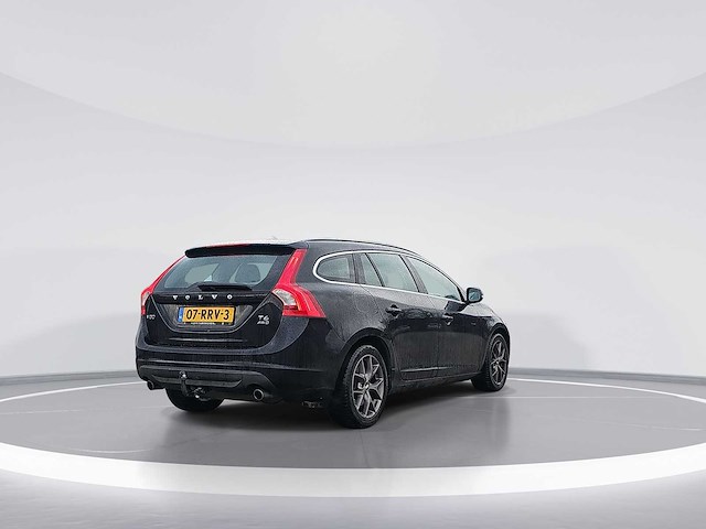 Volvo v60 3.0 t6 awd momentum | 07-rrv-3 i - afbeelding 4 van  19