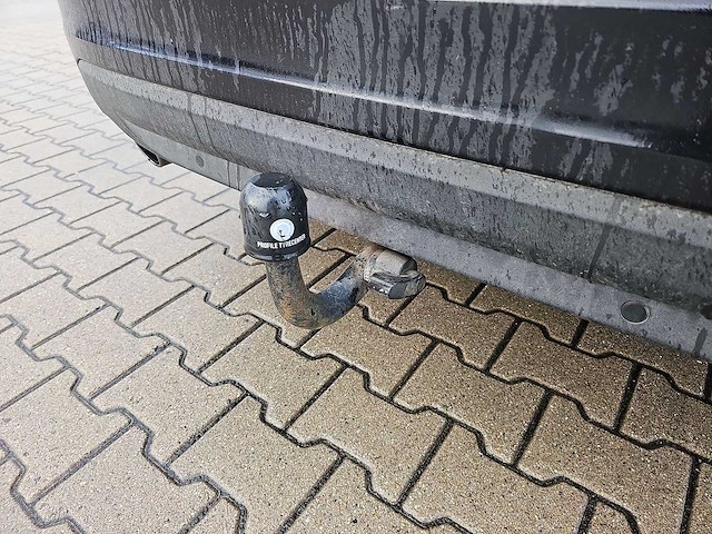 Volvo v60 3.0 t6 awd momentum | 07-rrv-3 i - afbeelding 12 van  19