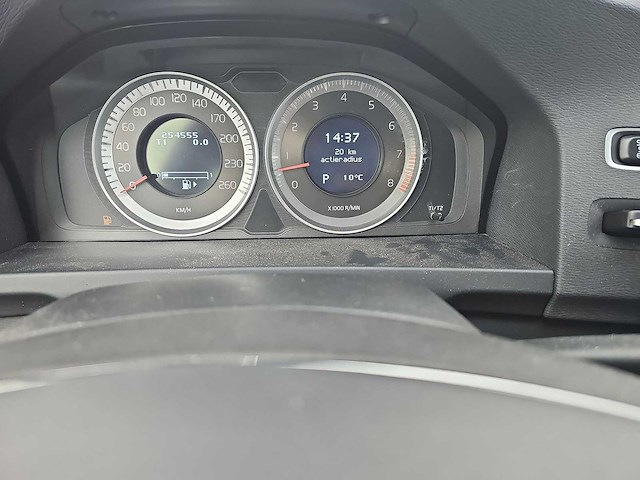 Volvo v60 3.0 t6 awd momentum | 07-rrv-3 i - afbeelding 18 van  19