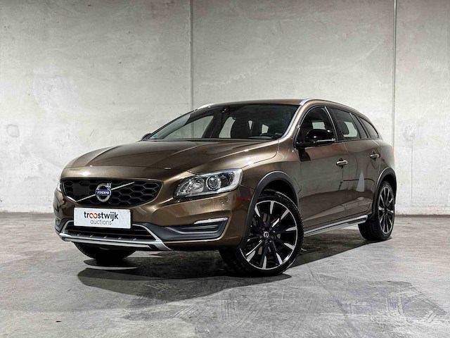 Volvo v60 cross country 2.0 d3 polar+ 150pk 2017, pt-351-g - afbeelding 1 van  40