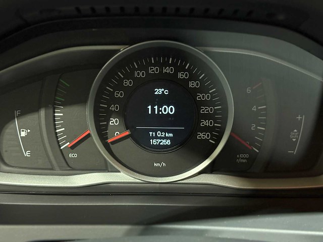 Volvo v60 cross country 2.0 d3 polar+ 150pk 2017, pt-351-g - afbeelding 15 van  40