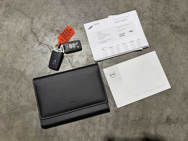 Volvo v60 cross country 2.0 d3 polar+ 150pk 2017, pt-351-g - afbeelding 32 van  40