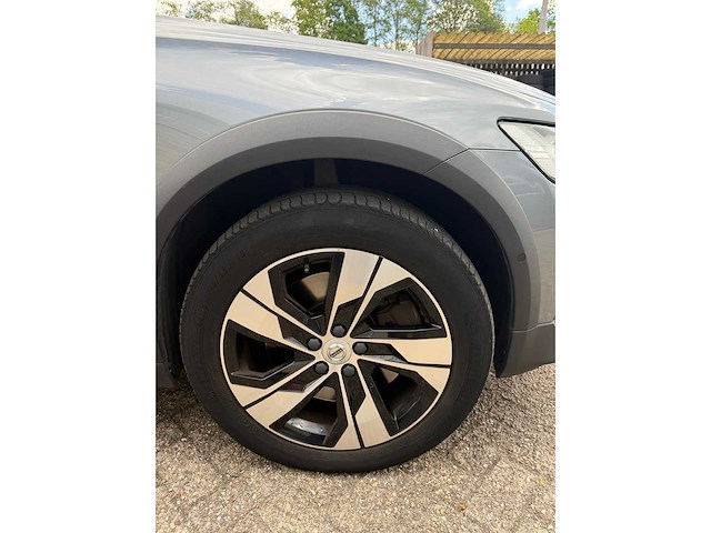 Volvo v60 cross country 2.0 d4 awd intro edition | zr-263-n i - afbeelding 22 van  85