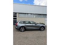 Volvo v60 cross country 2.0 d4 awd intro edition | zr-263-n i - afbeelding 11 van  49