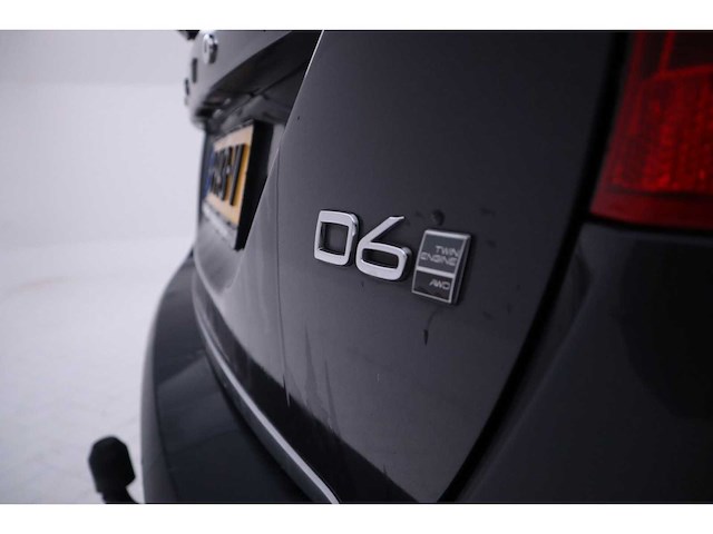 Volvo v60 d6 twin engine summum 2.4 220pk 2016, pj-943-v - afbeelding 3 van  33