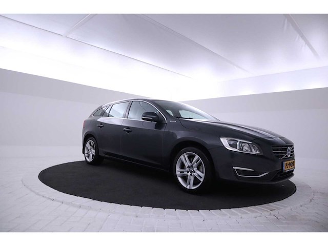 Volvo v60 d6 twin engine summum 2.4 220pk 2016, pj-943-v - afbeelding 12 van  33