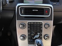 Volvo v60 plug in hybrid automaat met kenteken 5-shn-26 - afbeelding 18 van  19