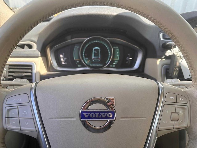 Volvo v70 1.6 d2 nordic plus automaat* 6-tkk-95 - afbeelding 2 van  9
