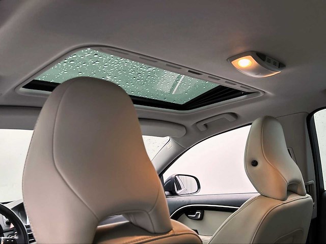 Volvo v70 1.6 d2 summum 2013 | 1-srf-52 - afbeelding 20 van  48