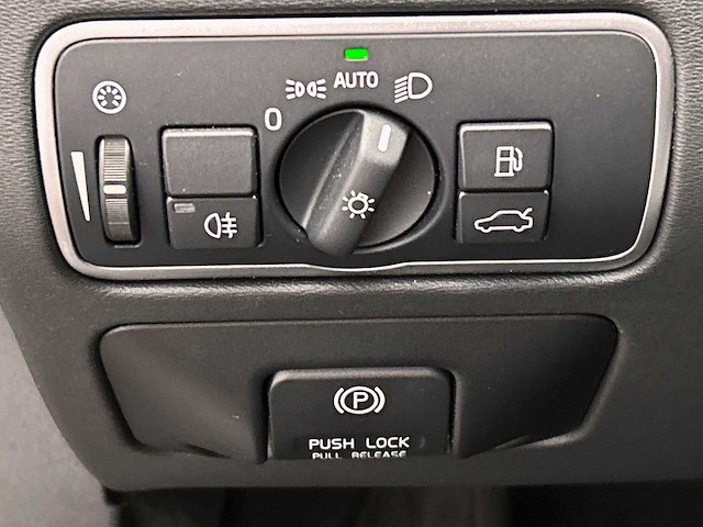 Volvo v70 1.6 d2 summum 2013 | 1-srf-52 - afbeelding 23 van  48