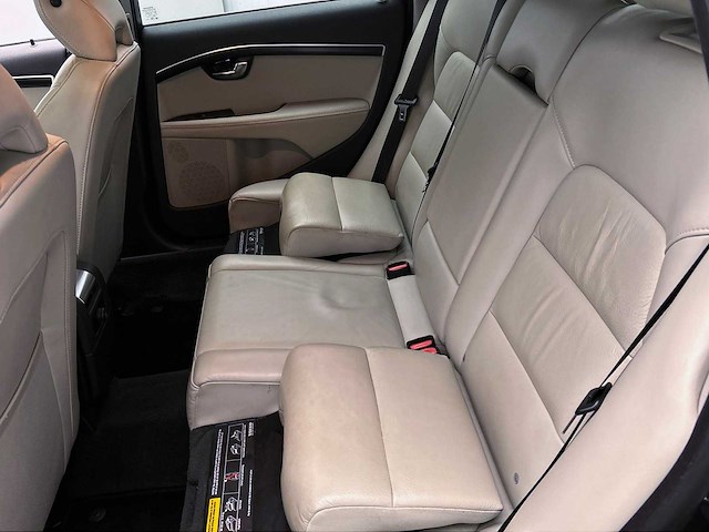 Volvo v70 1.6 d2 summum 2013 | 1-srf-52 - afbeelding 36 van  48