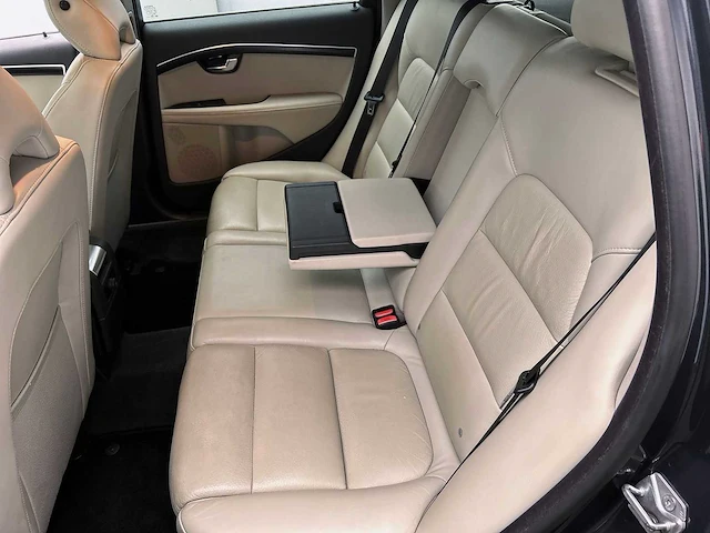 Volvo v70 1.6 d2 summum 2013 | 1-srf-52 - afbeelding 21 van  50