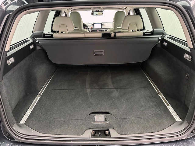 Volvo v70 1.6 d2 summum 2013 | 1-srf-52 - afbeelding 24 van  50