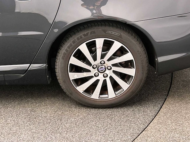 Volvo v70 1.6 d2 summum 2013 | 1-srf-52 - afbeelding 33 van  50