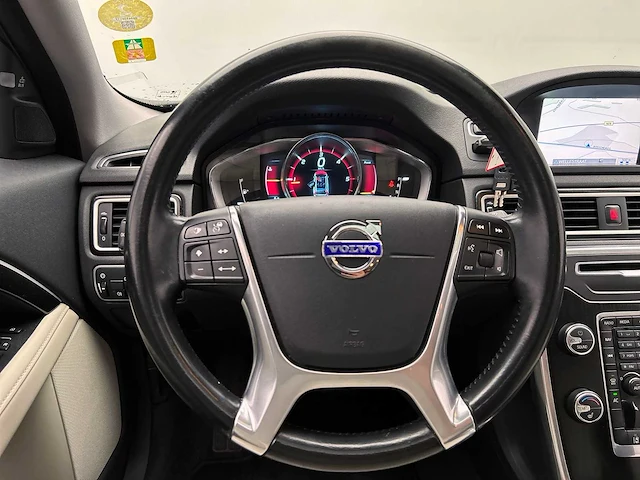 Volvo v70 1.6 d2 summum 2013 | 1-srf-52 - afbeelding 38 van  50