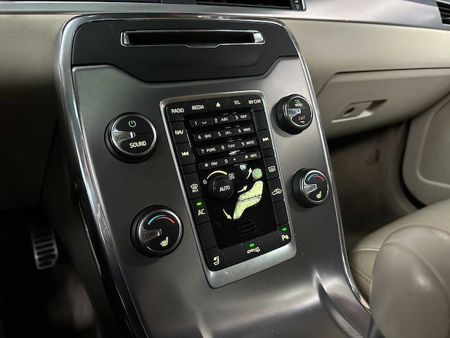 Volvo v70 1.6 t4 lim. edition 179pk 20011, 42-rrk-6 - afbeelding 19 van  63