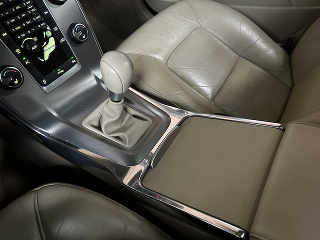 Volvo v70 1.6 t4 lim. edition 179pk 20011, 42-rrk-6 - afbeelding 21 van  63