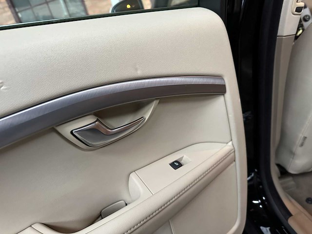 Volvo v70 1.6 t4 lim. edition 179pk 20011, 42-rrk-6 - afbeelding 31 van  63