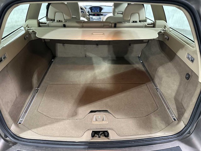 Volvo v70 1.6 t4 limited edition 179pk 2011 (origineel-nl), 60-skf-2 - afbeelding 38 van  58