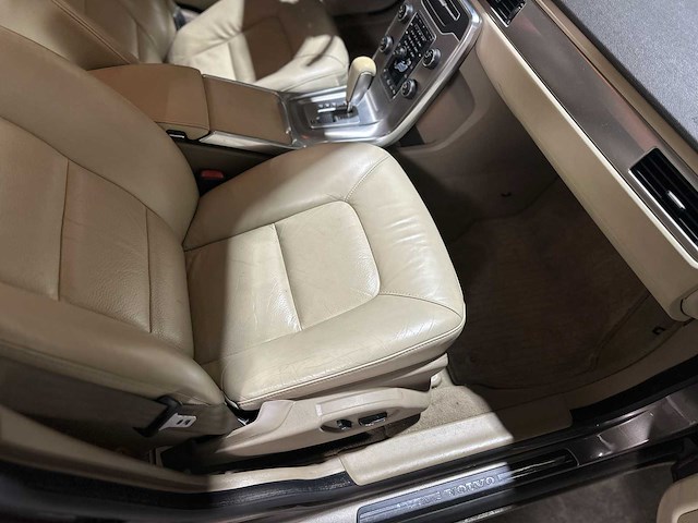 Volvo v70 1.6 t4 limited edition 179pk 2011 (origineel-nl), 60-skf-2 - afbeelding 50 van  58