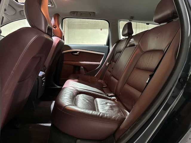 Volvo v70 1.6 t4 limited edition 179pk 2011 (origineel-nl), 63-rsf-2 - afbeelding 30 van  33
