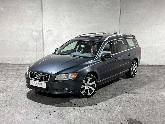 Volvo v70 1.6 t4 limited edition 179pk 2011 (origineel-nl), 63-rsf-2 - afbeelding 1 van  4